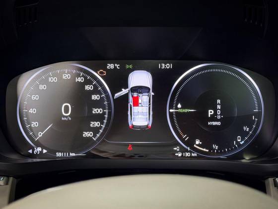 VOLVO XC60 2.0 T8 HYBRID MOMENTUM AWD GEARTRONIC VOLVO XC60 2.0 T8 HYBRID MOMENTUM AWD GEARTRONIC